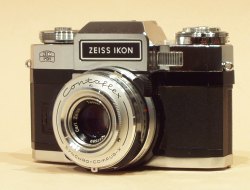 Zeiss Ikon Contaflex Super BC - Lights in the Box